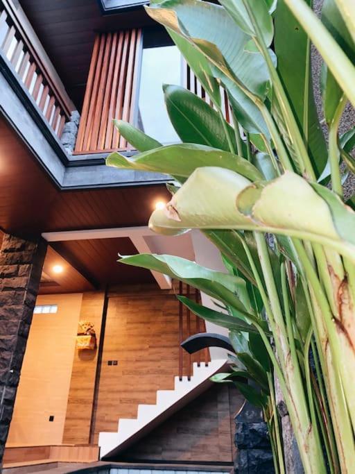 Tori Klumpu, 3 Bedroom Artistic Villa, Dual Views Near Ubud バドゥン エクステリア 写真