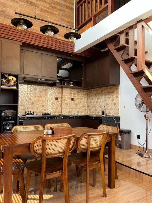 Tori Klumpu, 3 Bedroom Artistic Villa, Dual Views Near Ubud バドゥン エクステリア 写真